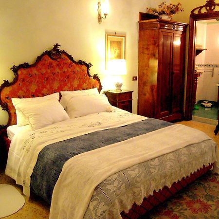 B&B Atmosfere Del Centro Storico Napoli Eksteriør billede