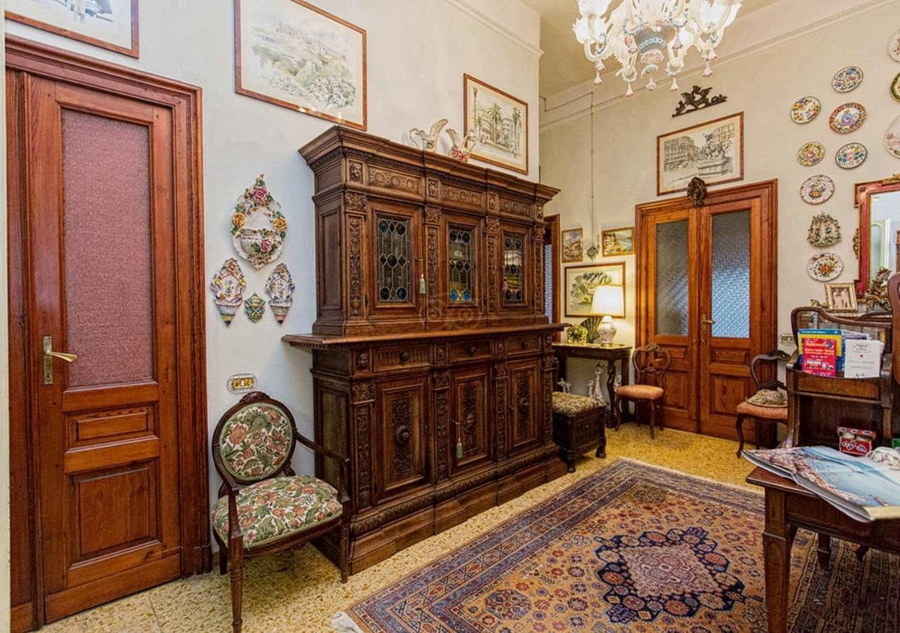 B&B Atmosfere Del Centro Storico Napoli Eksteriør billede