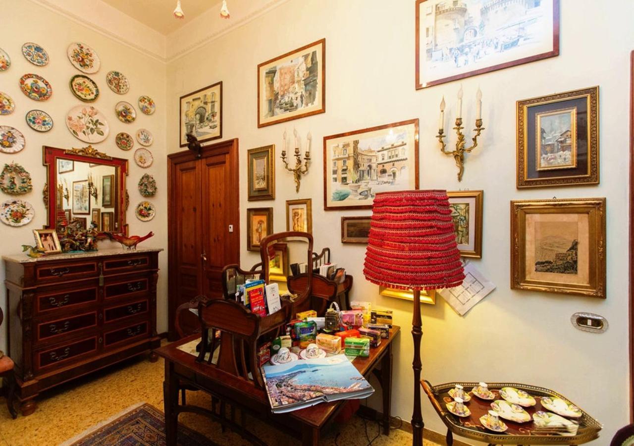 B&B Atmosfere Del Centro Storico Napoli Eksteriør billede