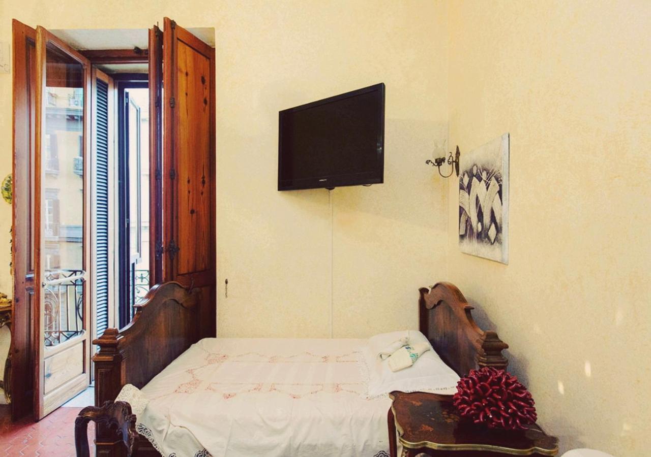 B&B Atmosfere Del Centro Storico Napoli Eksteriør billede