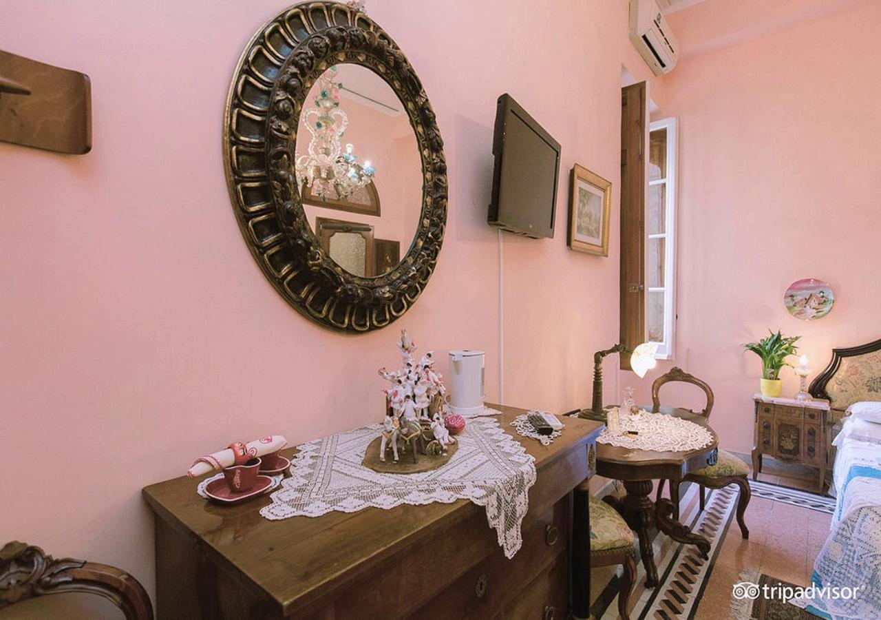 B&B Atmosfere Del Centro Storico Napoli Eksteriør billede