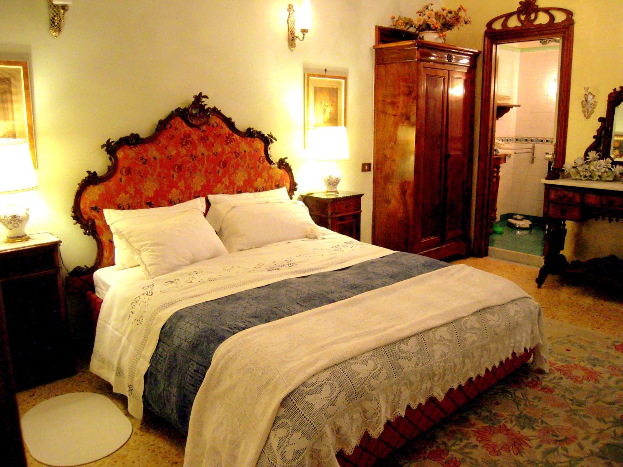 B&B Atmosfere Del Centro Storico Napoli Eksteriør billede